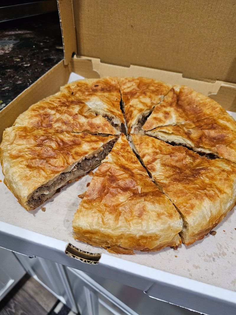 Meat burek with balanced seasoning
