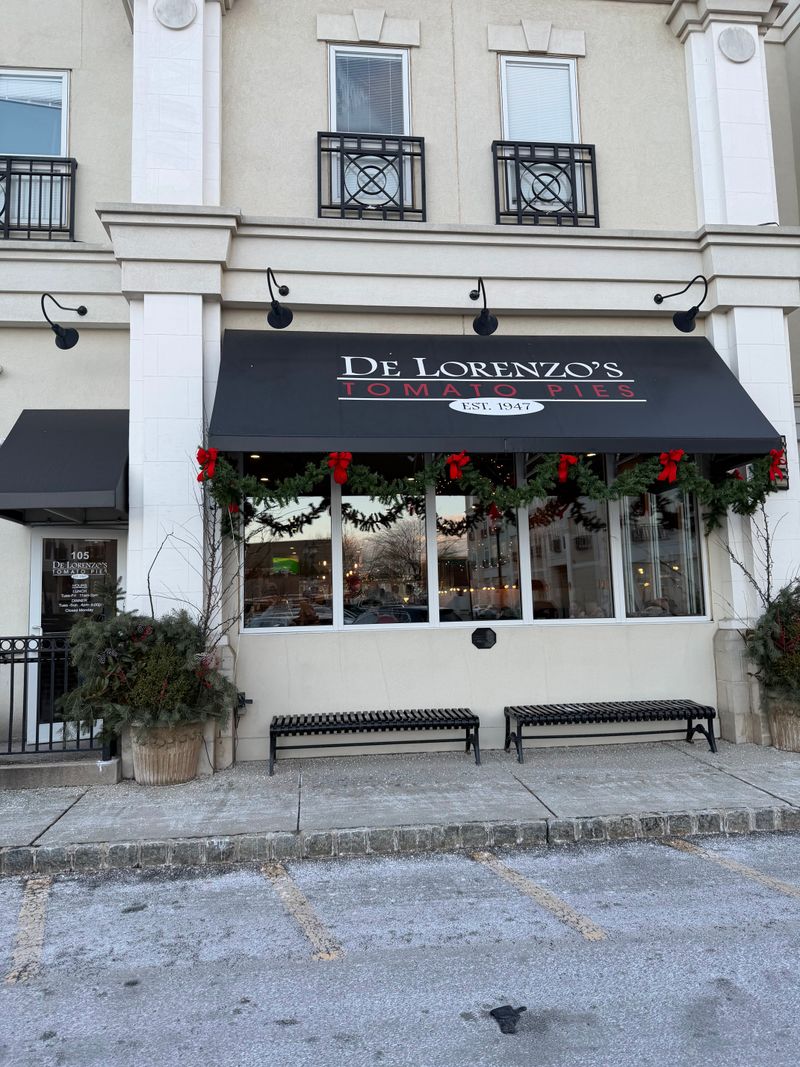 De Lorenzo's Tomato Pies (Robbinsville)