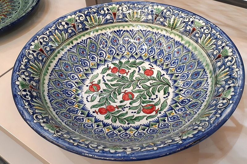 Rishtan ceramics: where 