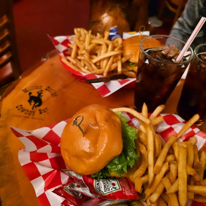 Hearty American Chow That Hits the Spot