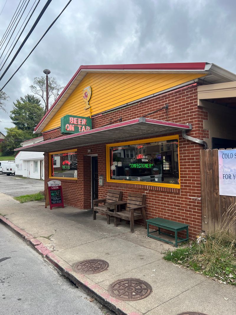 Mario’s Fishbowl Richwood - Morgantown