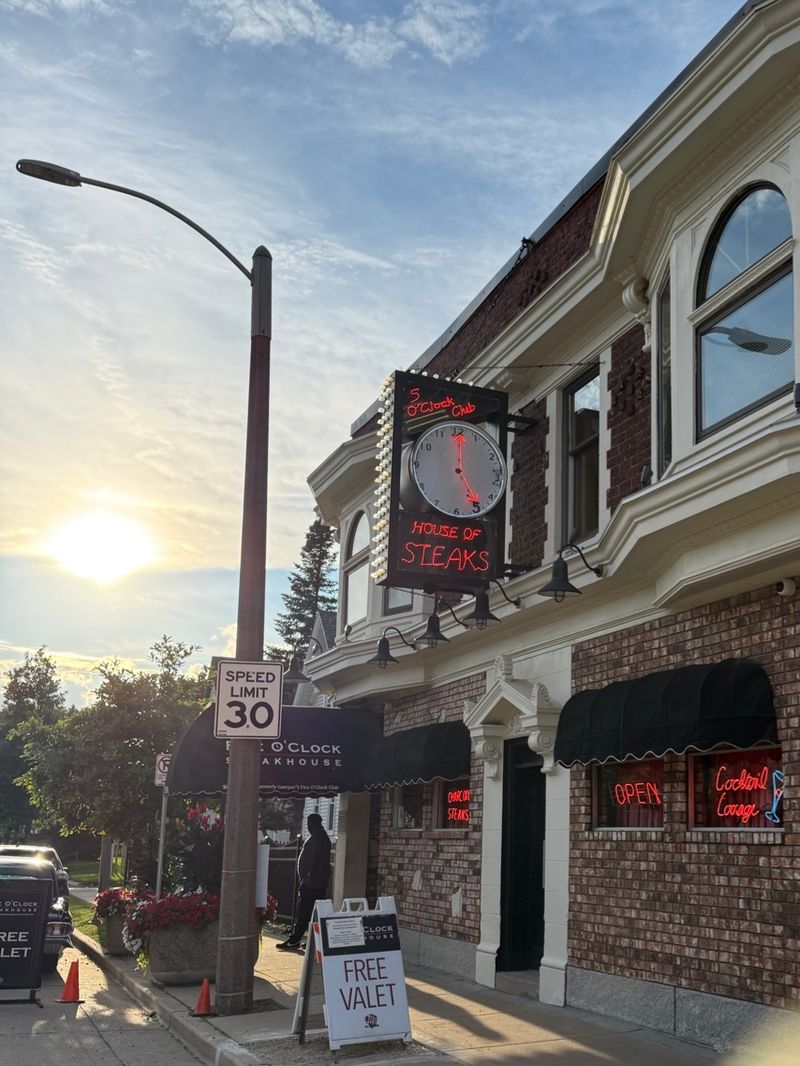 Reservations, Timing, and Hours