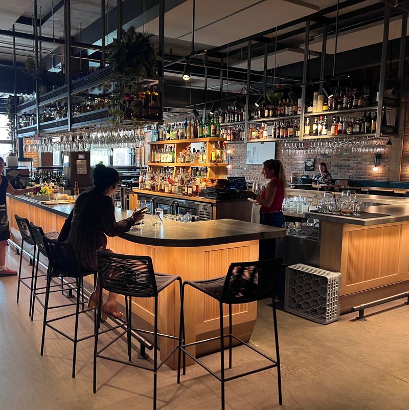 The Social Bar: Cocktails With Conversation