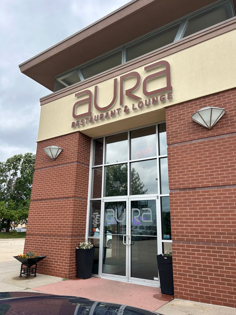 Aura Restaurant & Lounge – Clive