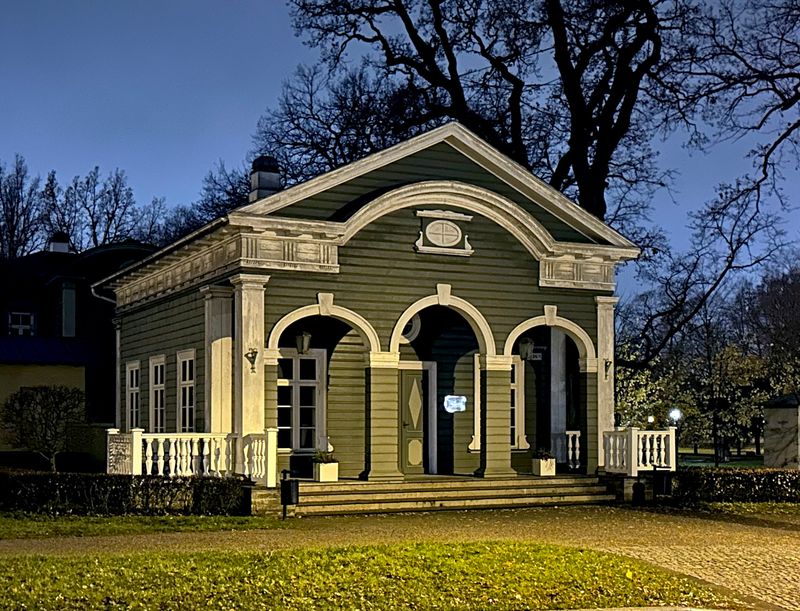 Tallinn, Estonia — Medieval Center, Calm Modernity