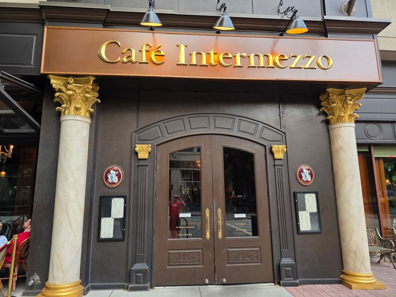 Café Intermezzo - Midtown