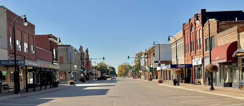 Algona, Iowa — Small-Town Charm With Big Savings