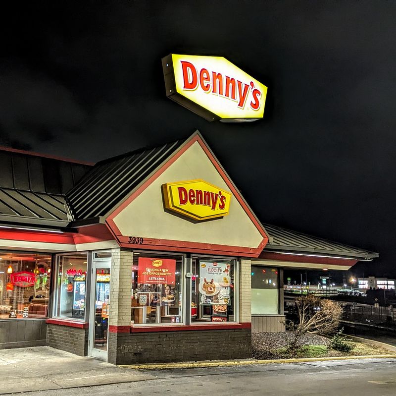 Denny's (St. Peters)