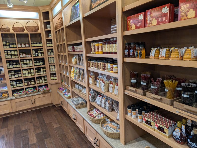 Der Dutchman Bakery Counter (same building): Stock up on pies, cookies, breads, and sweets