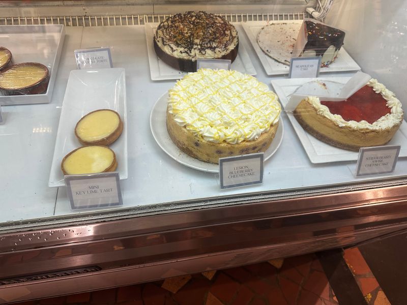 Cookie Butter Cake Slice