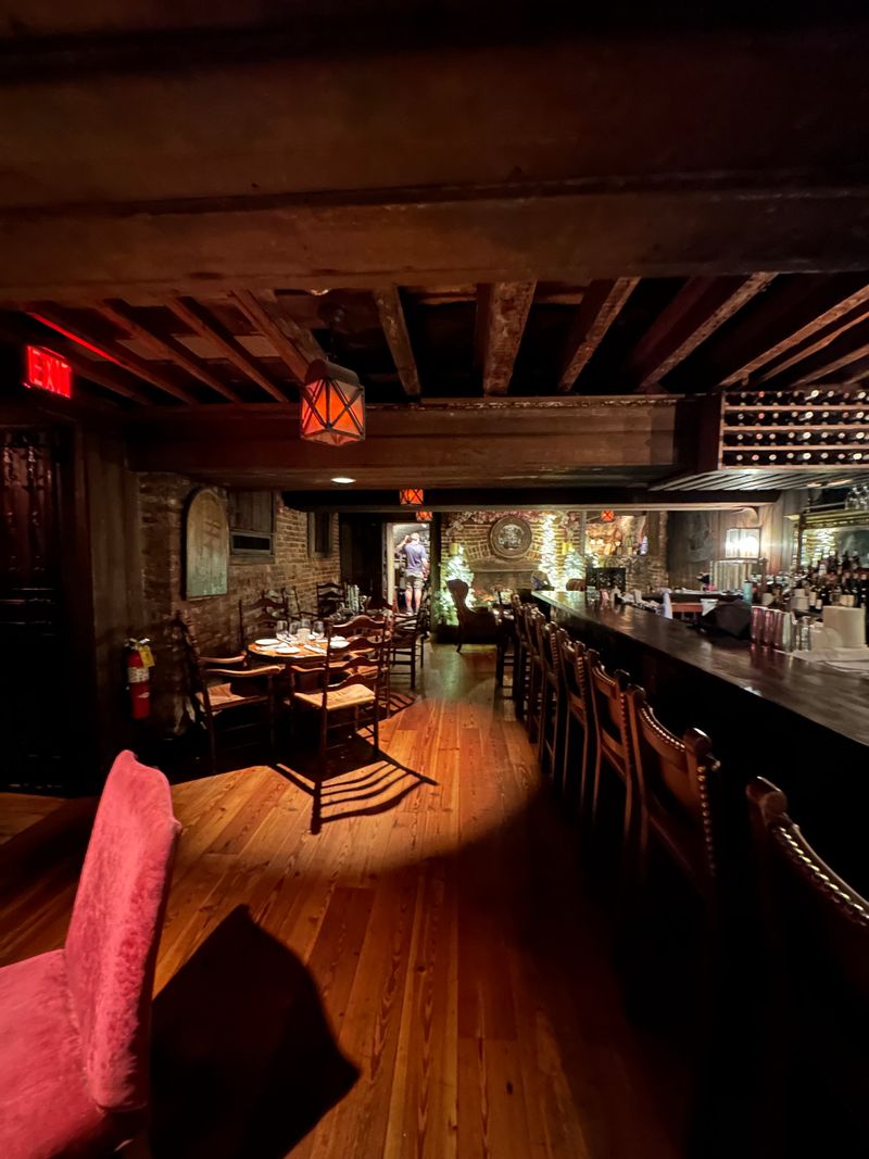 The Cellar Tavern Vibe