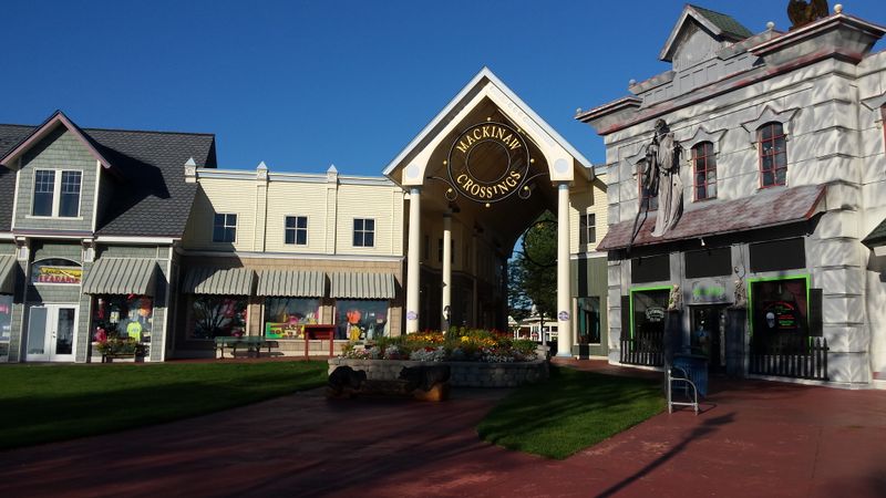 Shop and Dine at Mackinaw Crossings