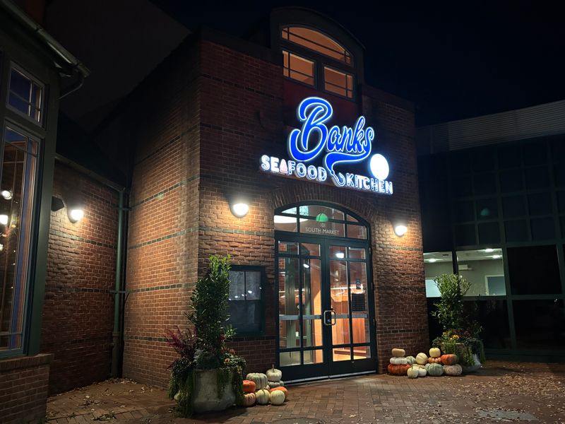 Banks' Seafood Kitchen (Wilmington Riverfront)