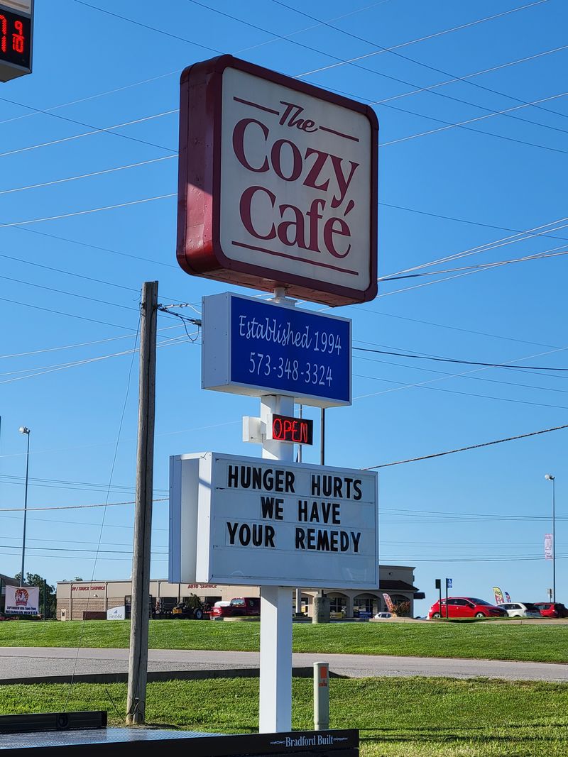 Cozy Café - Osage Beach, Missouri