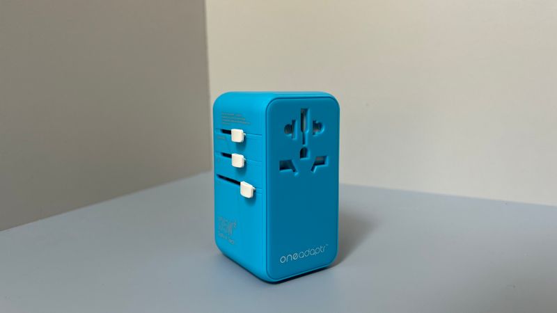 OneAdaptr OneWorld135