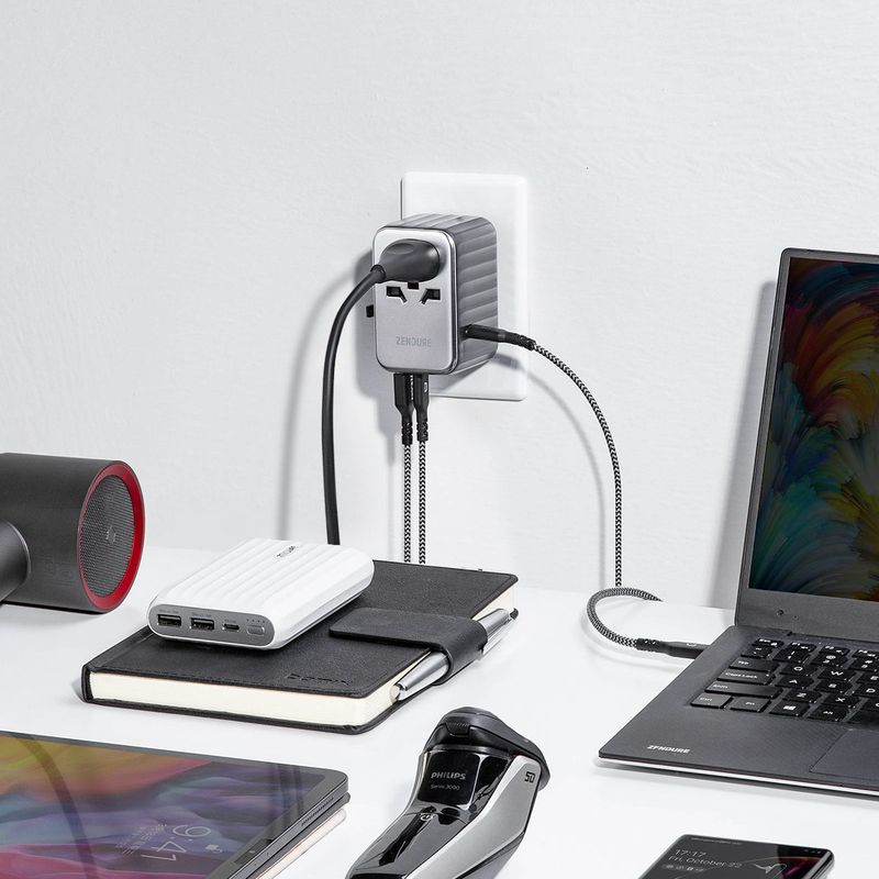 Zendure Passport III Universal Charger