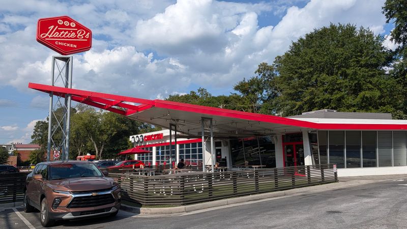 Hattie B's Hot Chicken (Atlanta locations) - Atlanta