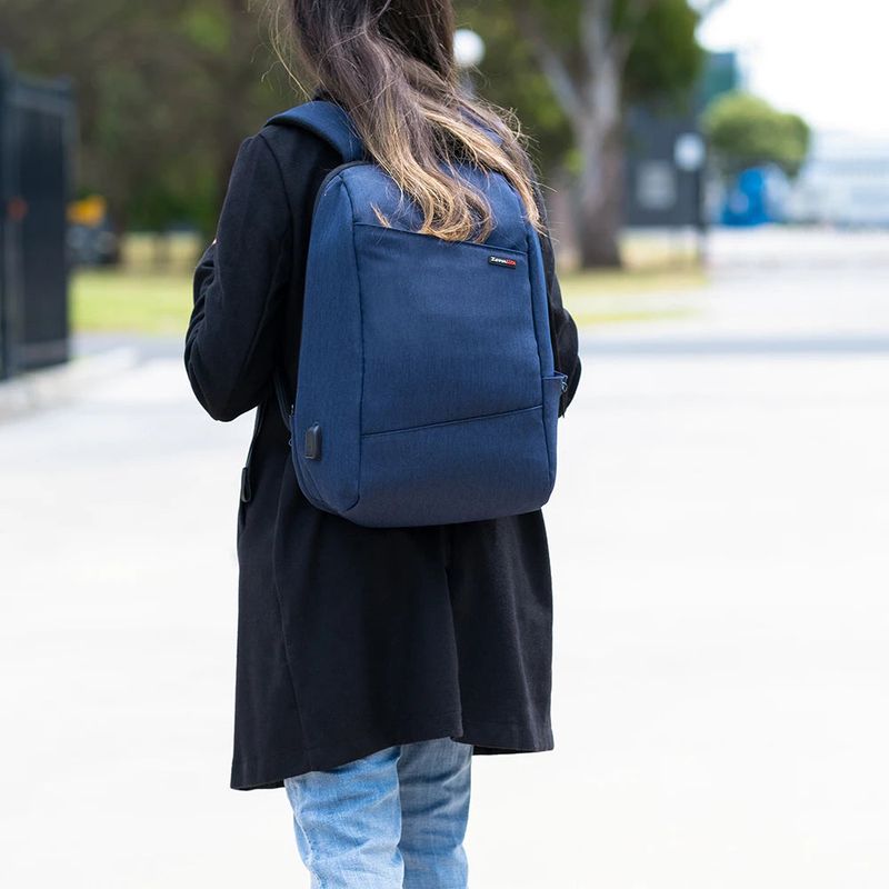 Zoomlite Voyager Anti-Theft Backpack