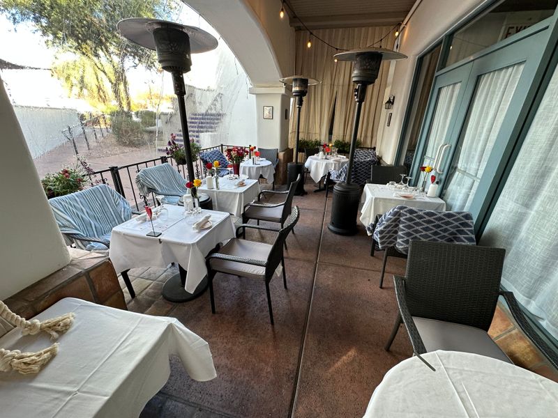 Hours, Reservations, and Timing Tips