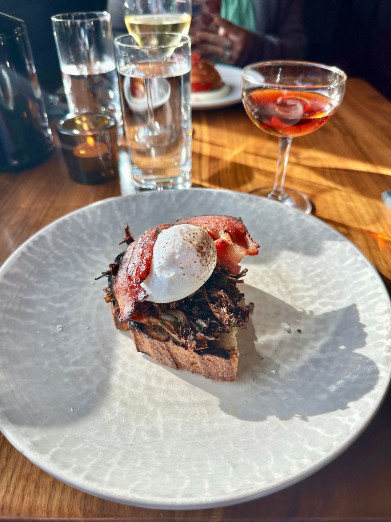 Mushroom Toast Classic