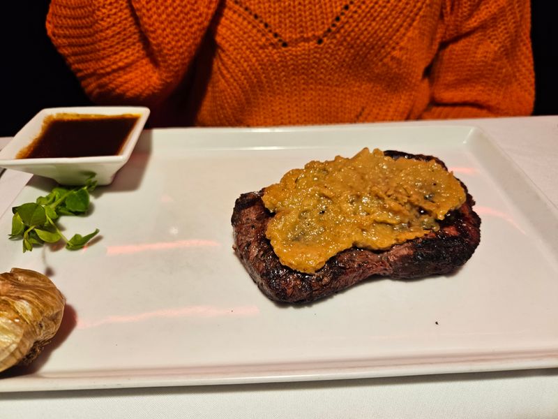 Prime Strip With Red Wine Demi