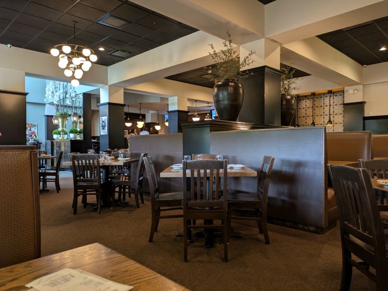 Service That Wins Regulars