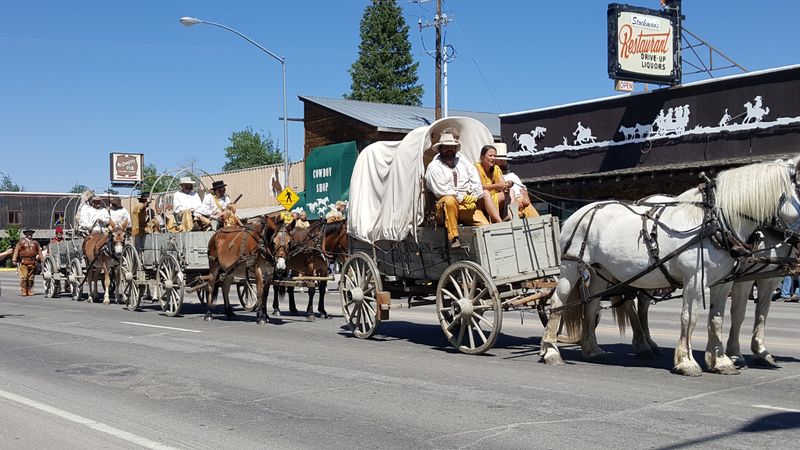 Small-Town Vibe, Real Community