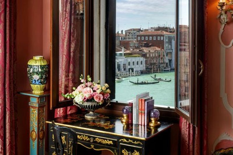 Venice — Canals, Palaces & Timeless Romance