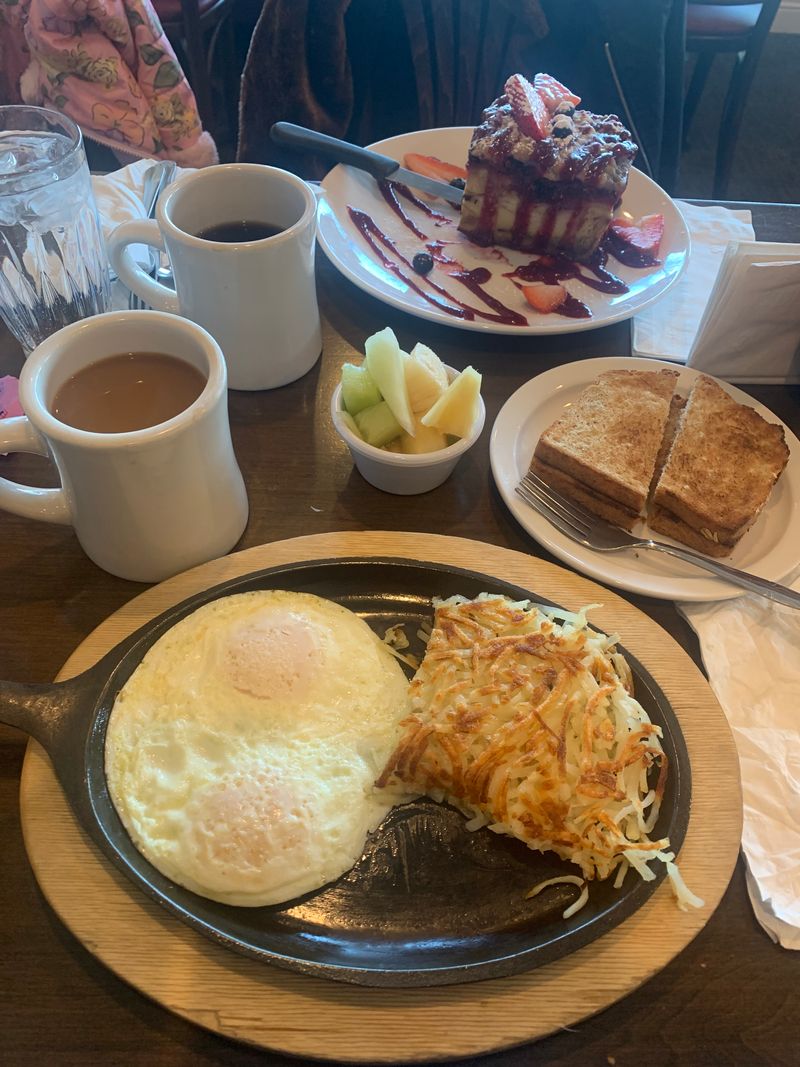 House Coffee and Refills