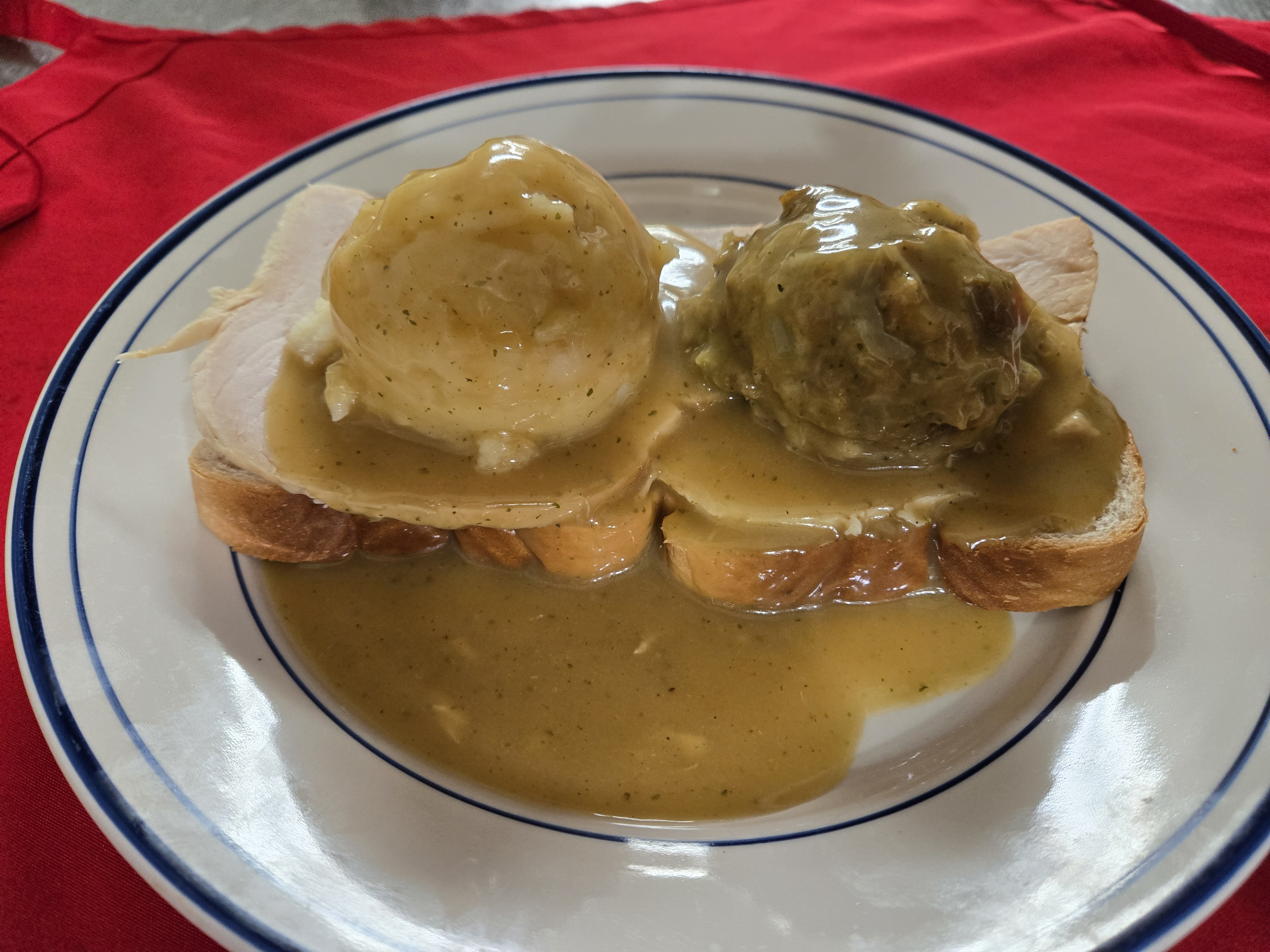 Meatloaf with Brown Gravy