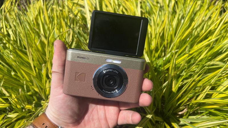 iShare Digital Camera (Basic Model)