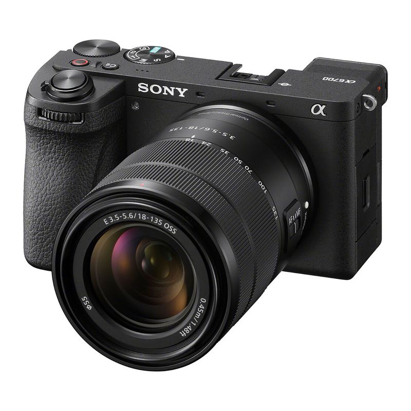 Sony A6700 + 18-135mm Kit — Versatile Mirrorless All-Rounder