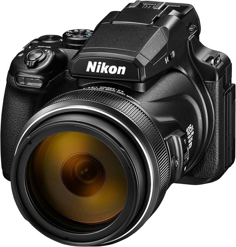 Nikon Coolpix P1100 — Superzoom Travel Bridge