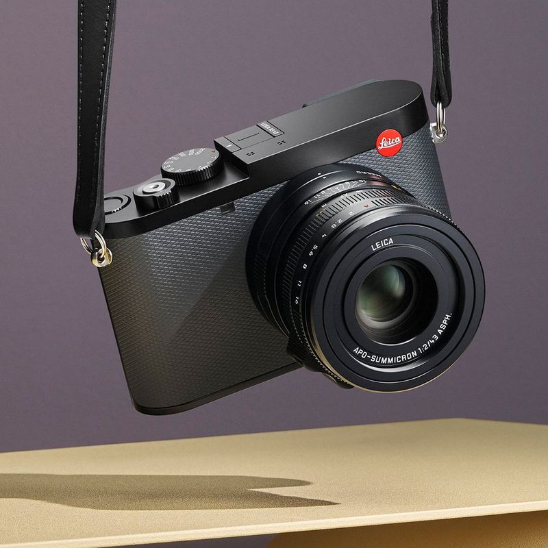 Leica Q3 43 — Premium Fixed-Lens Hybrid