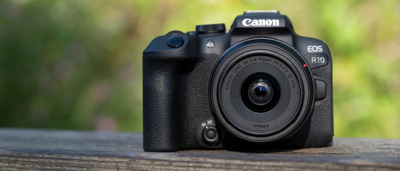 Canon EOS R10