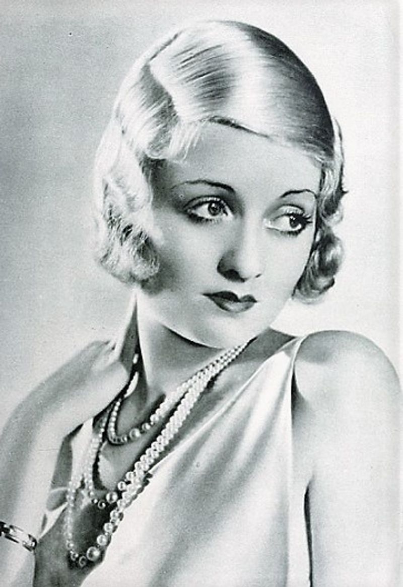 Constance Bennett - Early-'30s box-office royalty and one of Hollywood's highest-paid actresses.