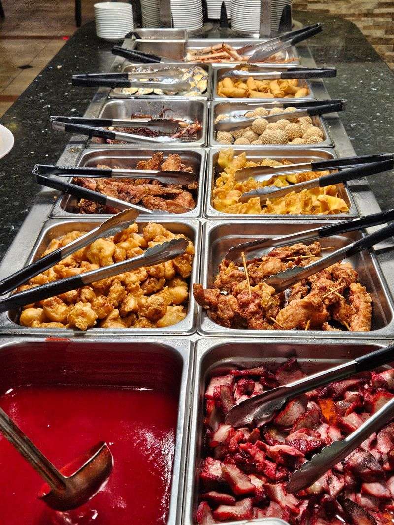 Ding How Buffet & Grill, Albany, OR