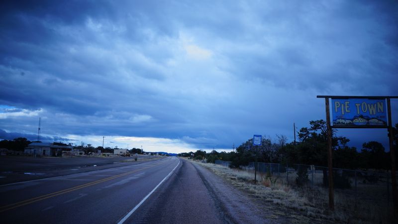 Classic Road-Trip Stop on US-60