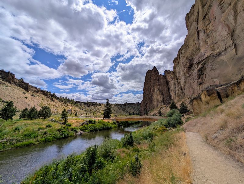 Crooked River Carved the Canyon