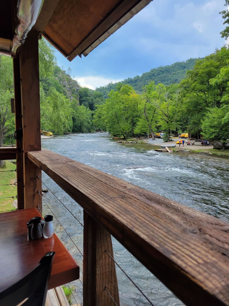 Seasonal Crowds and Best Times