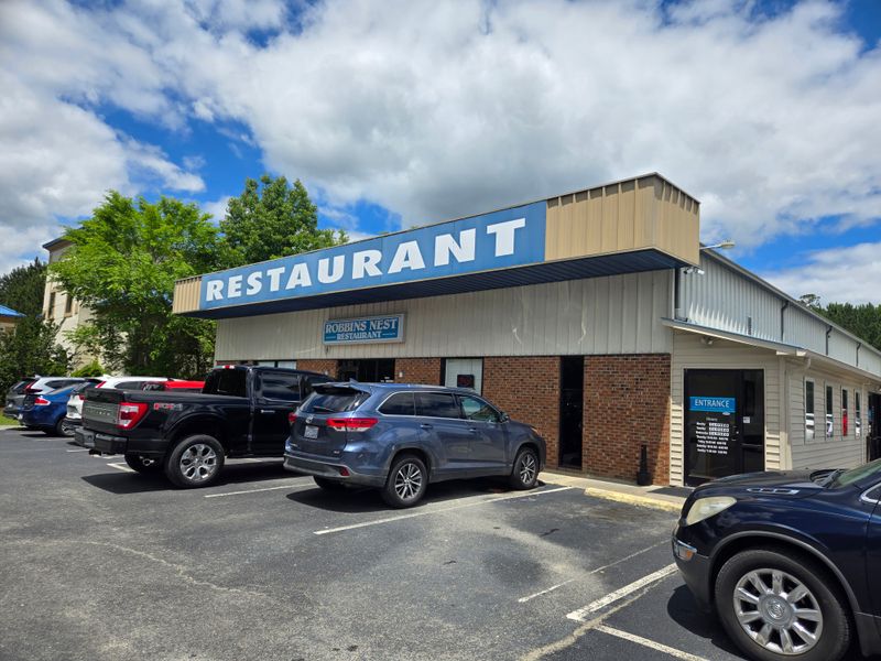 Robbins Nest – Selma, NC