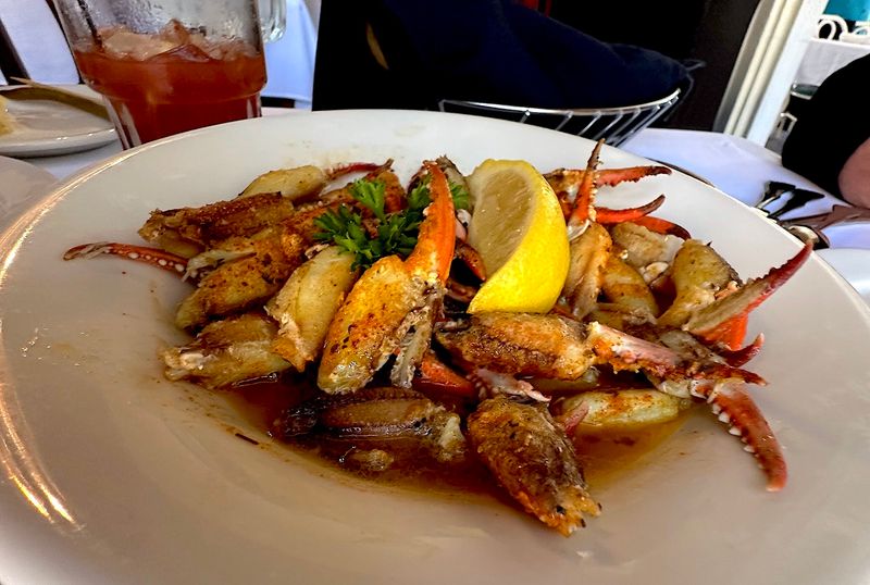 Broiled Crab Claws In Cajun Butter