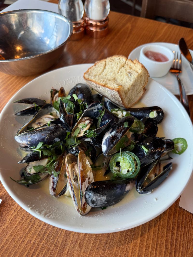 Tequila Lime Mussels That Pop