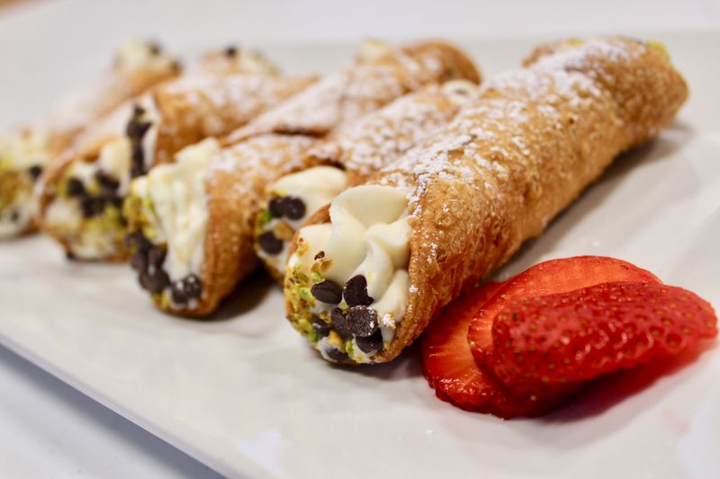 Cannoli With Ricotta Cream