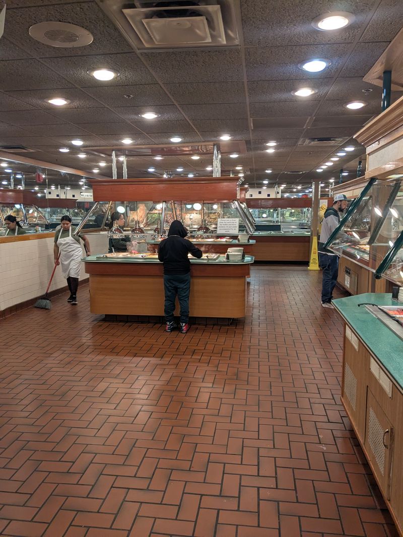 World Buffet & Grill — Lansing, MI