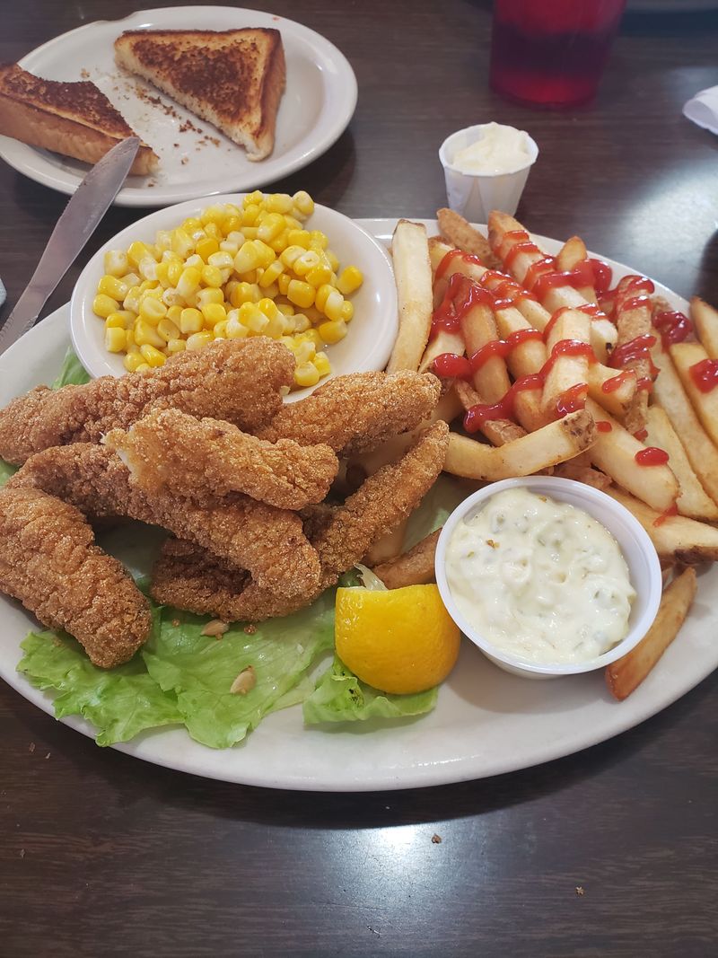 Catfish Fry with Coleslaw