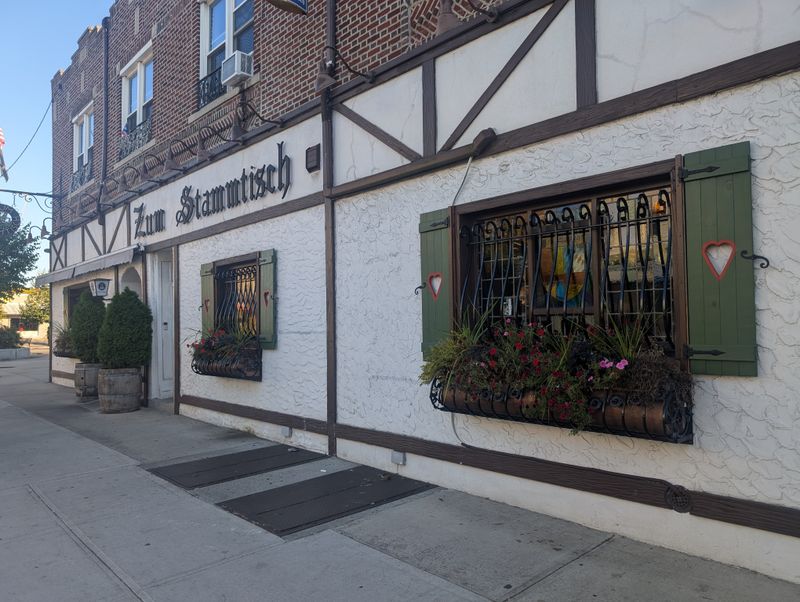 Zum Stammtisch (Glendale, Queens)