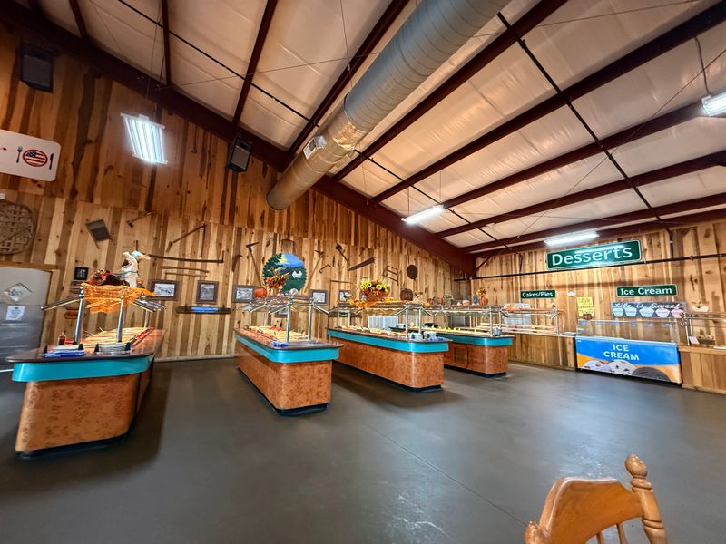 The Manor at Dickson – Southern & International Buffet (Dickson)