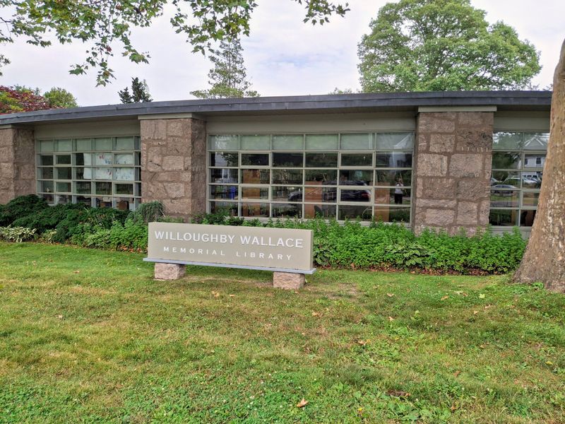 Willoughby Wallace Memorial Library