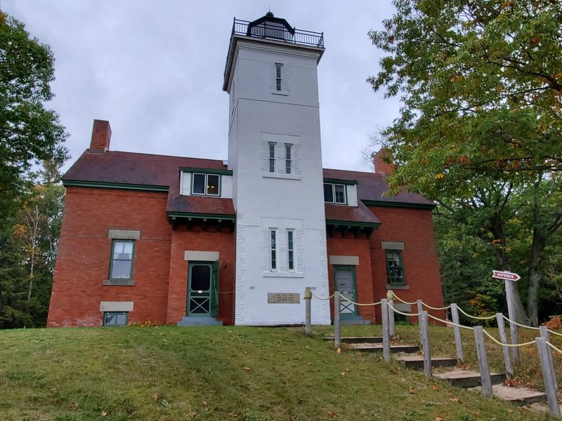 Forty Mile Point Lighthouse and Shipwreck Walk